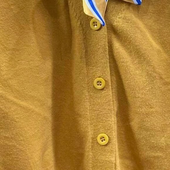 yellow cardigan - Picture 2 of 4